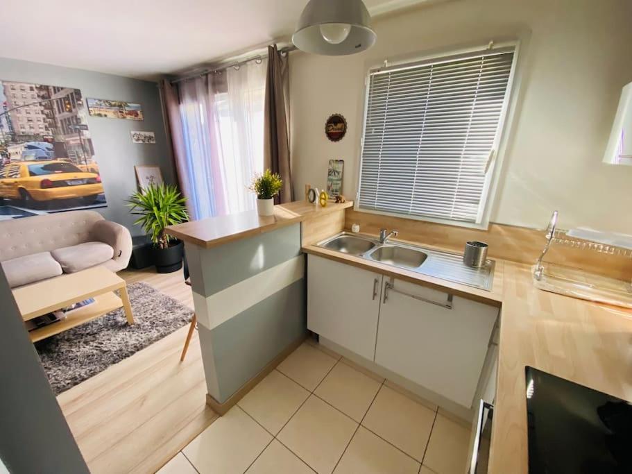 Appartement 2 Chambres Mantes-la-Ville Ngoại thất bức ảnh